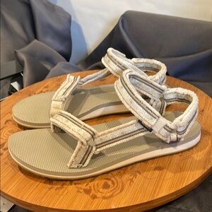 Teva Tan Original Universal Birch Sandals Adjustable Straps size 9